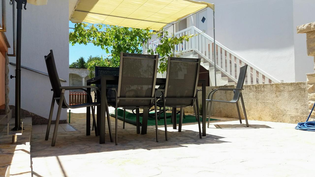 Apartments Jolic Vir Bagian luar foto